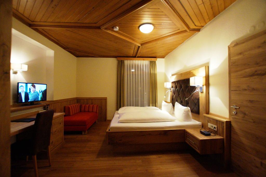Hotel Gasthof Jaegerhaus Санкт-Петер Экстерьер фото