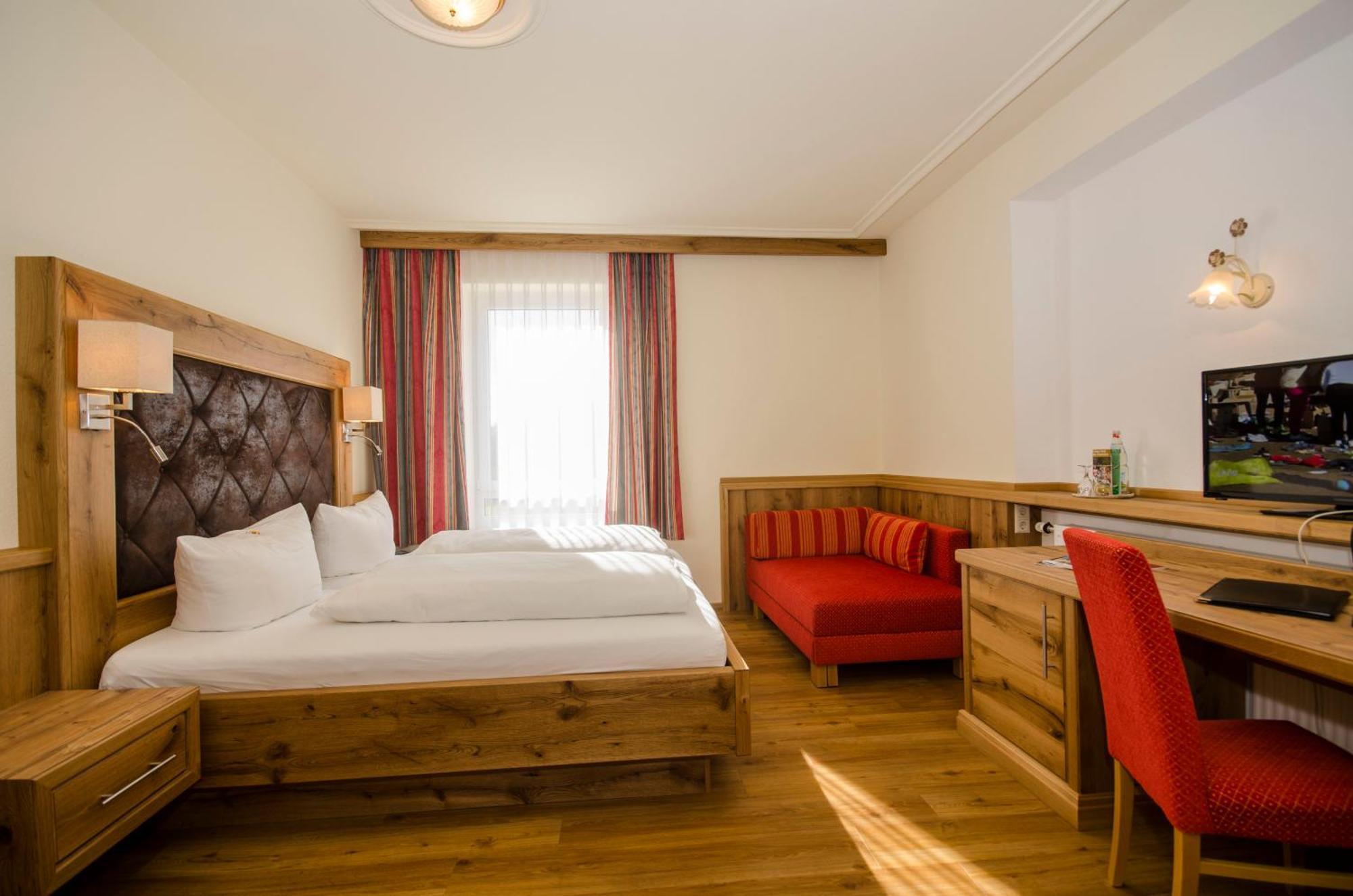 Hotel Gasthof Jaegerhaus Санкт-Петер Экстерьер фото